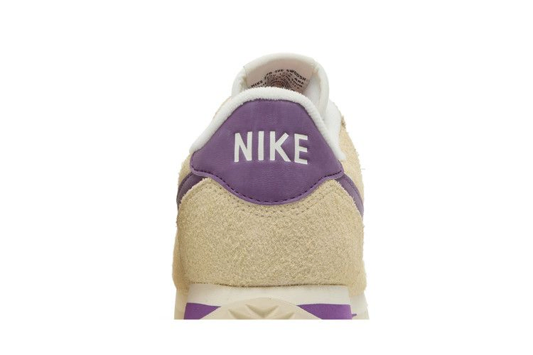 Nike Wmns Cortez Vintage 'Muslin Viotech' Baskets Mousseline/Viotech/Lait de coco/Noir/Team Orange/Voile FJ2530 100