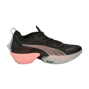 Baskets Puma Wmns Fast-R Nitro Elite Carbon 'Black Carnation Pink 'Noir/Carnation rose 376900 01