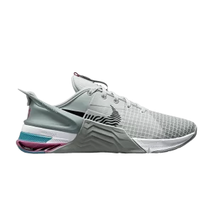 Nike Wmns Metcon 8 FlyEase 'Light Silver Mica Green' Argent clair/Vert Mica/Fuchsia spatial/Noir DO9381 002