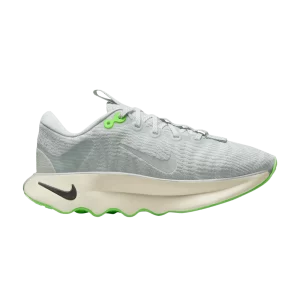 Nike Wmns Motiva 'Light Silver Green Strike' Baskets Argent clair/Vert Strike/Lait de coco/Blanc DV1238 002