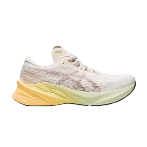 ASICS Femme Novablast 3 'Cream Fawn' Crème/Fauve 1012B288 101