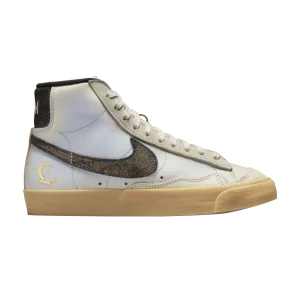 Nike Wmns Blazer Mid '77 Premium 'Día De Muertos' Blanc sommet/Noir/Or métallique/Hyper rose FQ8173 104