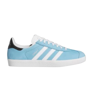 adidas Familia x Minnesota United FC x Gazelle ADV 'Pre-Match Kit' Blanc cristal/Couleur noir/Meilleur écarlate IH0522