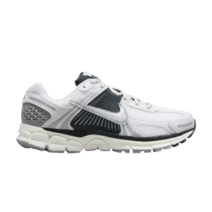 Nike Wmns Air Zoom Vomero 5 'White Armory Navy' Blanc/Gun Navy/Voile/Argent Métallique HV2412 100