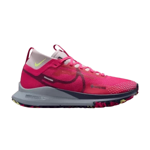 Nike Wmns React Pegasus Trail 4 GORE-TEX 'Fireberry Purple Ink' Fireberry/Rose féroce/Violet platine/Encre violet DJ7929 600