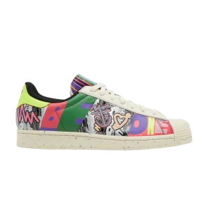 Baskets adidas Kris Andrew Small x Superstar 'Pride' Blanc crème/Blanc crème/Noir couleur GX6395