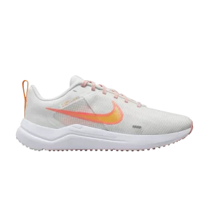 Nike Wmns Downshifter 12 'White University Gold' Blanc sommet/Or université/Racine Madra claire/Crimson Bliss DD9294 101