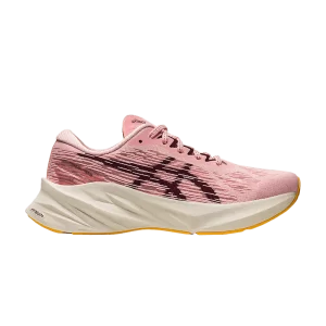 ASICS Wmns Novablast 3 'Frosted Rose' Rose Mat/Mars Profond 1012B288 700
