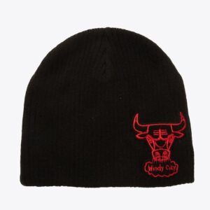 Mitchell & Ness Bonnet en tricot noir Chicago Bulls Hardwood Classics Varsity Patch Noir 1593384