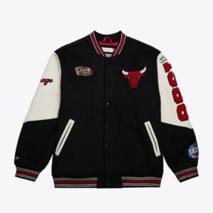 Bomber Mitchell & Ness Noir Chicago Bulls Team History Vintage Logo Full-Snap Varsity Jacket Bordeaux 1591952