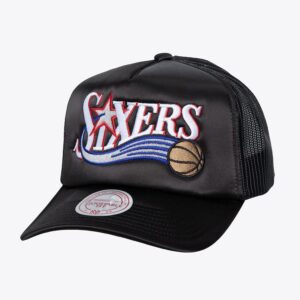 Casquette Snapback de camionneur en satin noir Philadelphia 76ers Mitchell & Ness noir 1592874