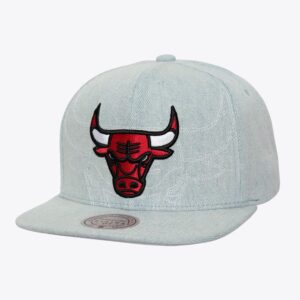 Mitchell & Ness Bleu clair Chicago Bulls Denim Stitcher Snapback Chapeau Bleu 1593096