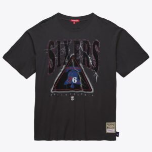 Mitchell & Ness Charbon de bois pour femme Philadelphia 76ers Hardwood Classics Logo Boyfriend T-shirt Noir 1591057